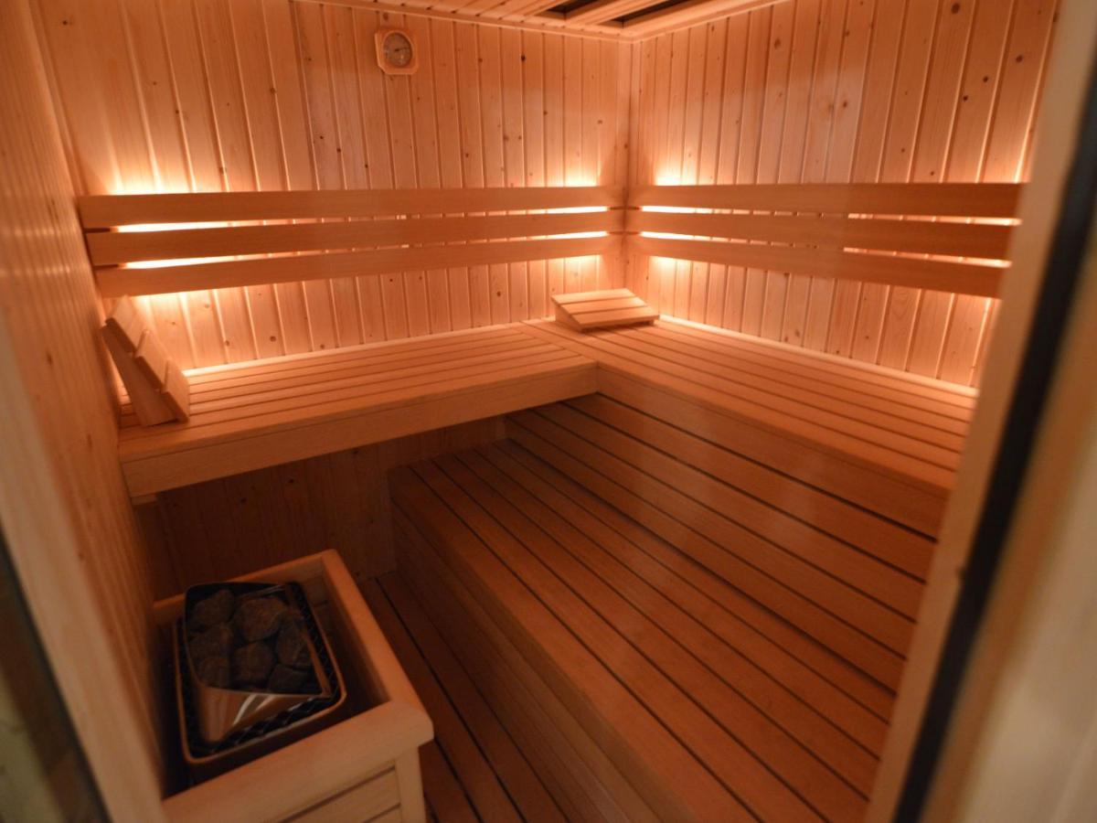 Luxury Apartment In Schin Op Geul With Bubble Bath And Sauna Walem Extérieur photo